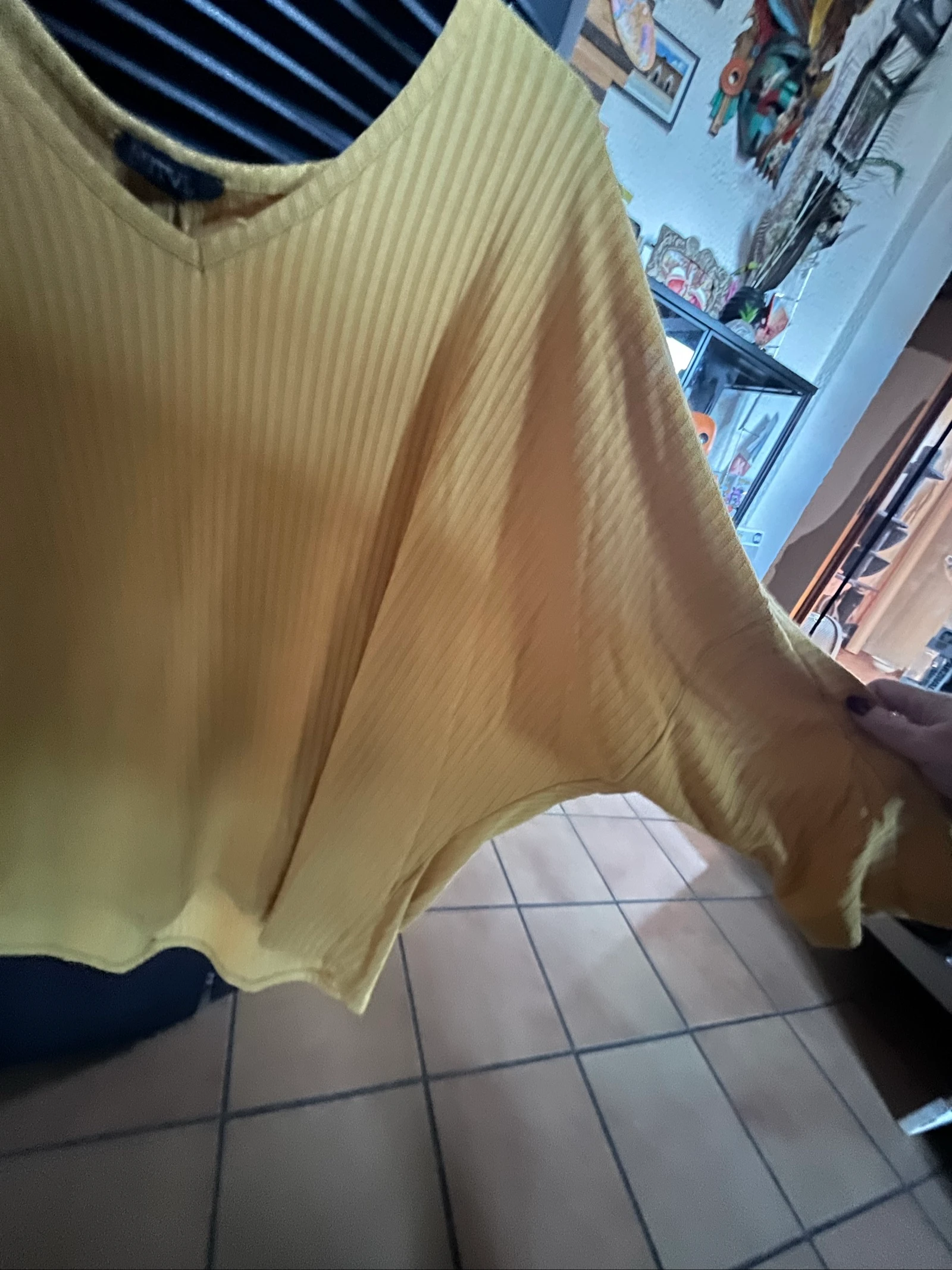 MS Mode Estival: Blusa mostarda mangas morcego – photo 4
